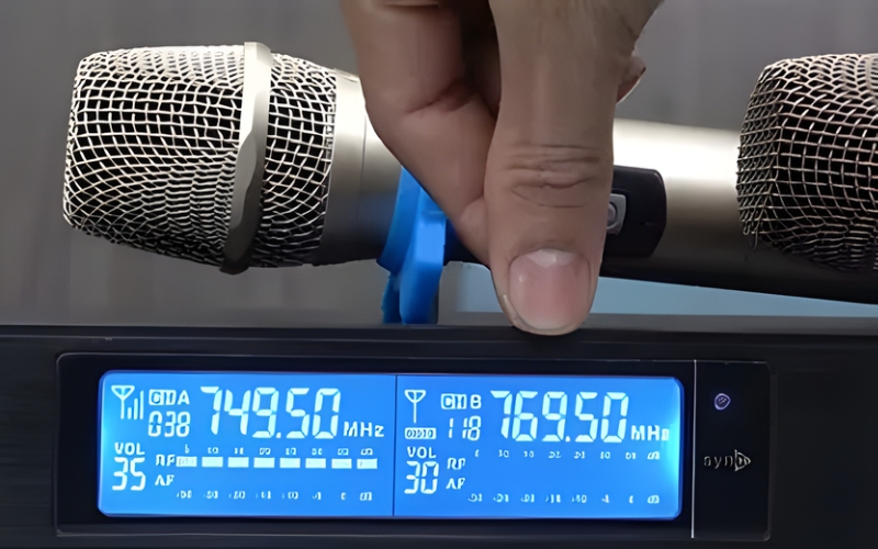 5 phút cải thiện chất lượng âm thanh khi sử dụng micro không dây Cách chỉnh micro không dây cơ bản, dễ áp dụng