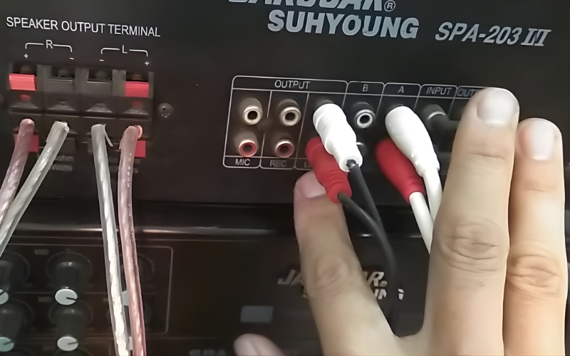 Những sai lầm cần tránh khi khởi động hệ thống loa và amply