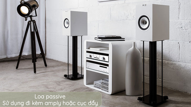 Loa passive khác loa active khác nhau ở chỗ là loa passive cần hoạt động đi kèm thiết bị khuếch đại