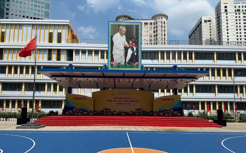Hệ thống âm thanh sân khấu trường học