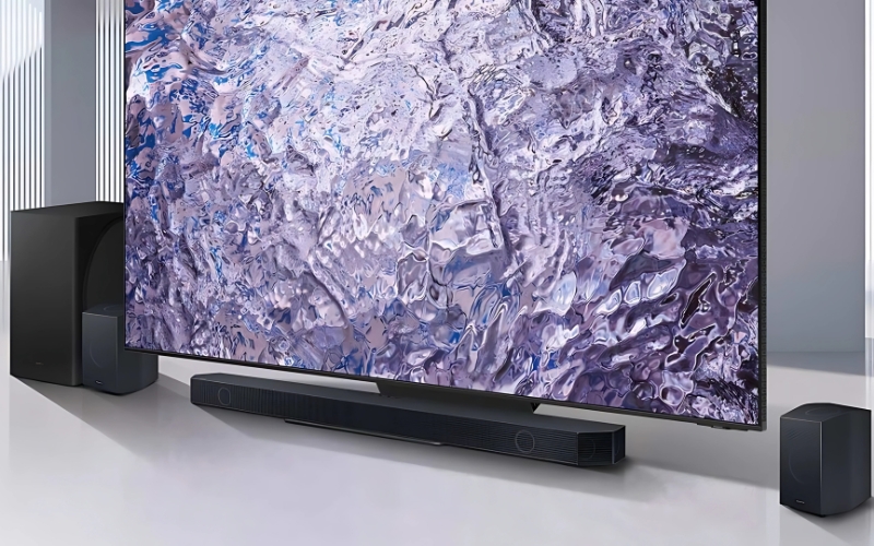 Loa Soundbar Là Gì? Ứng Dụng Của Loa Soundbar Không chỉ đáp ứng tính năng âm thanh, loa soundbar còn trở thành điểm nhấn cho không gian trở nên tinh tế, trang nhã hơn.